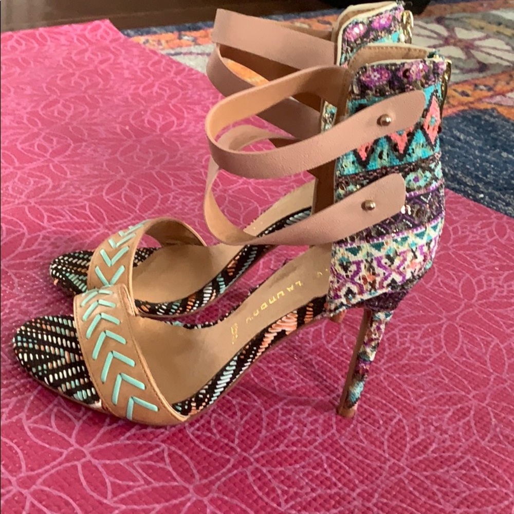 Chinese Laundry heels size 8